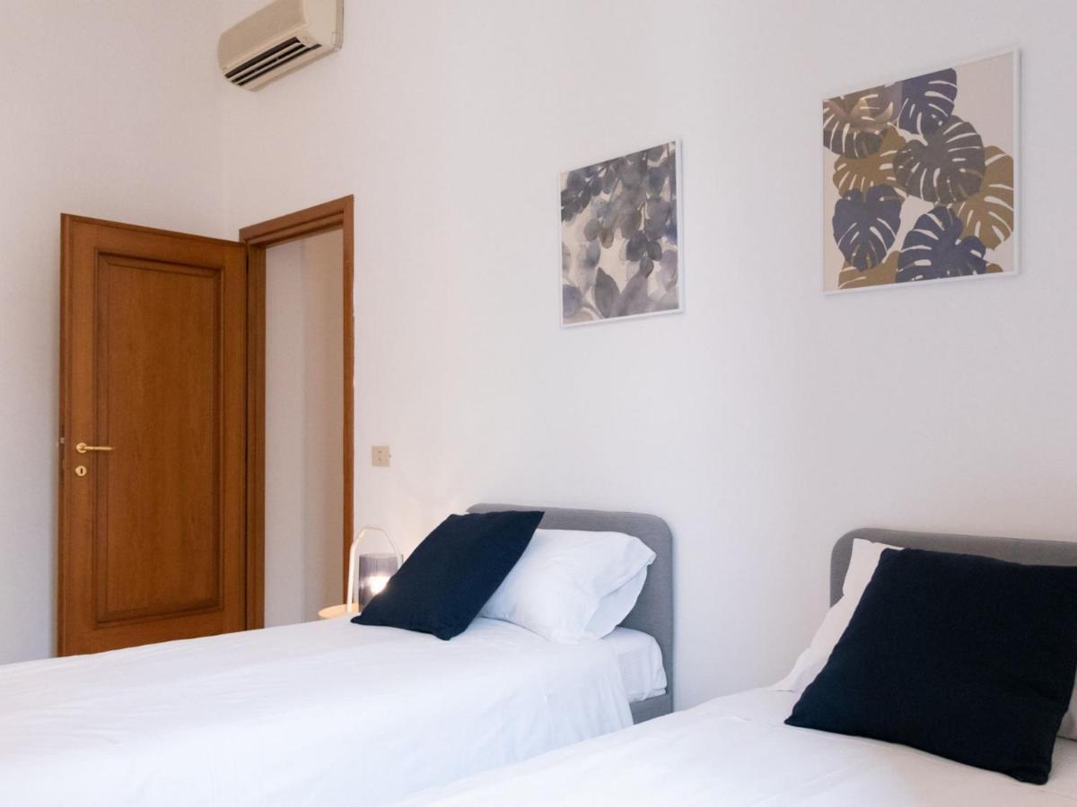 The Best Rent - Lovely Two-Bedroom Apartment Near Termini Station Rom Eksteriør billede